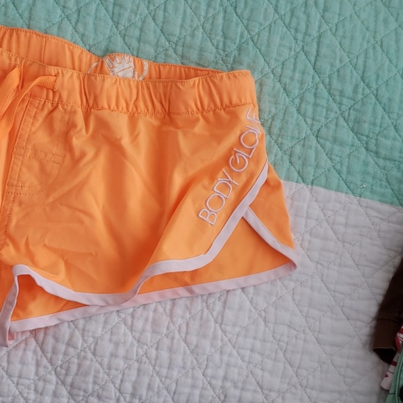 Bodyglove board shorts orange super cute and comfy - Picture 2 of 4